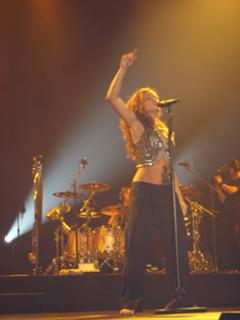 Shakira feet photo thumbnail