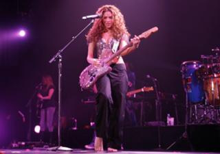 Shakira feet photo thumbnail