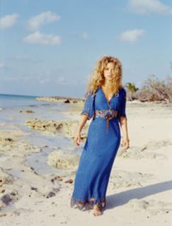 Shakira feet photo thumbnail
