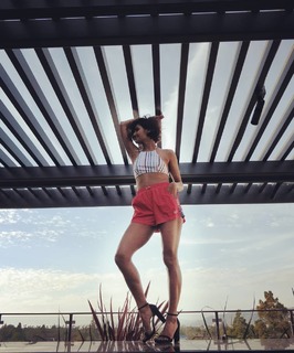 Shakti Mohan feet photo 6