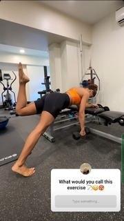 Shakti Mohan feet photo 15