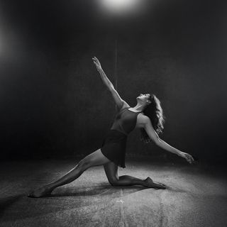 Shakti Mohan feet photo 3