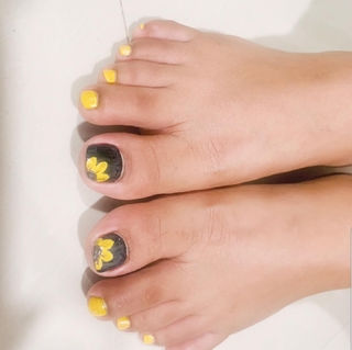 Shalani Tharaka feet photo 16