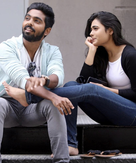 Shalini Pandey feet photo 12