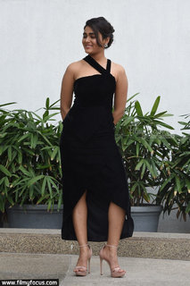 Shalini Pandey feet photo 12