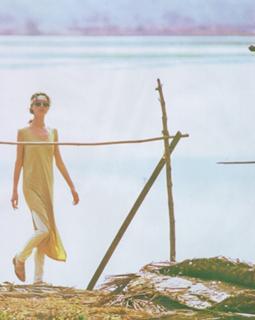 Shalom Harlow feet photo 14