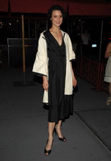 Shalom Harlow feet photo 1