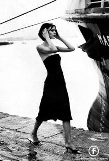 Shalom Harlow feet photo 3