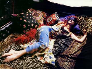 Shalom Harlow feet photo 2