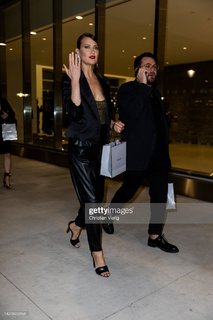 Shalom Harlow feet photo 9