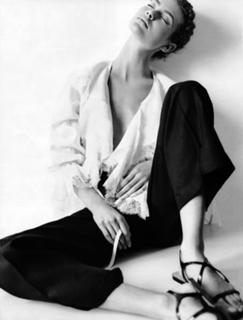 Shalom Harlow feet photo 10