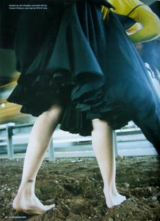 Shalom Harlow feet photo 7