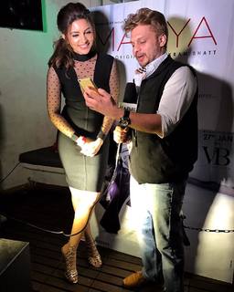 Shama Sikander feet photo 12