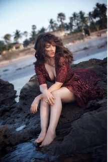 Shama Sikander feet photo 3