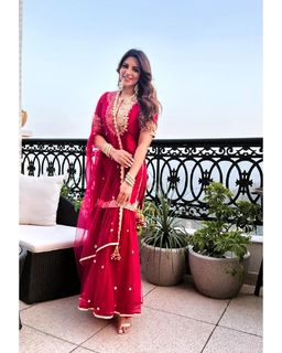 Shama Sikander feet photo 11