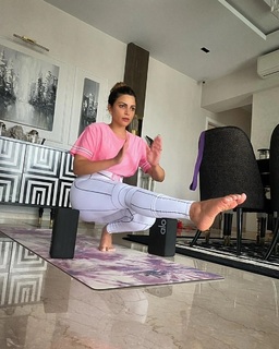 Shama Sikander feet photo 6