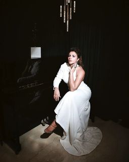 Shama Sikander feet photo 1