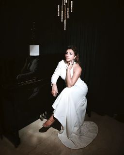 Shama Sikander feet photo 8