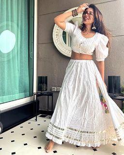 Shama Sikander feet photo 2