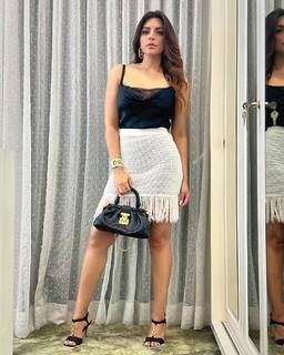 Shama Sikander feet photo 17
