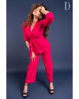 Shama Sikander feet photo 4