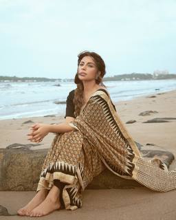 Shama Sikander feet photo 3