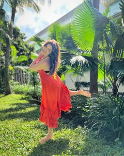 Shama Sikander feet photo 20