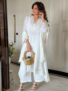 Shama Sikander feet photo 6
