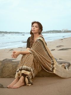 Shama Sikander feet photo 1