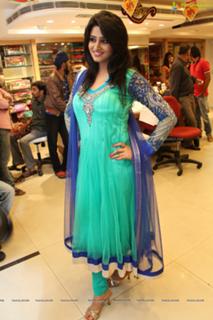 Shamili feet photo 9