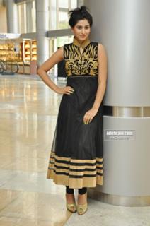 Shamili feet photo 5
