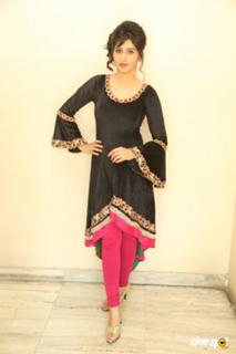Shamili feet photo 16