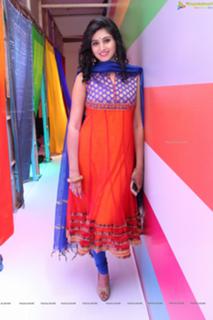 Shamili feet photo 19