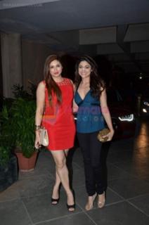 Shamita Shetty feet photo thumbnail