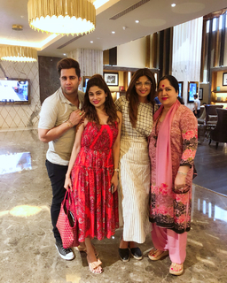 Shamita Shetty feet photo thumbnail