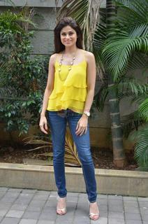 Shamita Shetty feet photo thumbnail