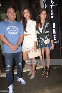 Shamita Shetty feet photo thumbnail