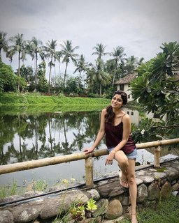 Shamita Shetty feet photo thumbnail