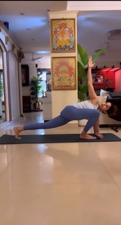 Shamita Shetty feet photo thumbnail