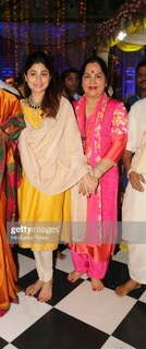 Shamita Shetty feet photo thumbnail