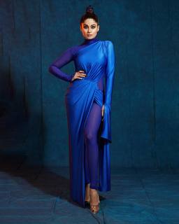 Shamita Shetty feet photo thumbnail