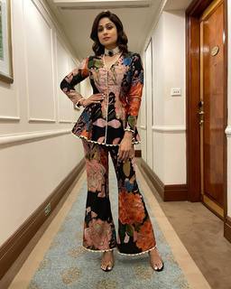 Shamita Shetty feet photo thumbnail