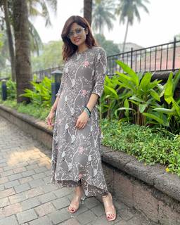 Shamita Shetty feet photo thumbnail