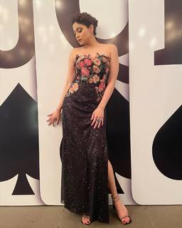 Shamita Shetty feet photo thumbnail