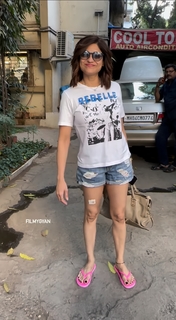 Shamita Shetty feet photo thumbnail