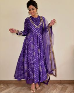 Shamita Shetty feet photo thumbnail