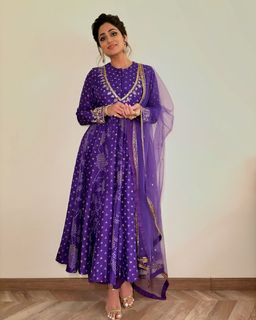 Shamita Shetty feet photo thumbnail
