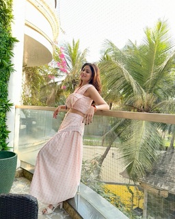 Shamita Shetty feet photo thumbnail
