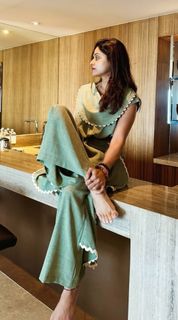 Shamita Shetty feet photo thumbnail
