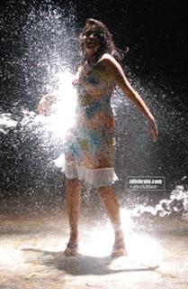 Shamna Kasim feet photo thumbnail